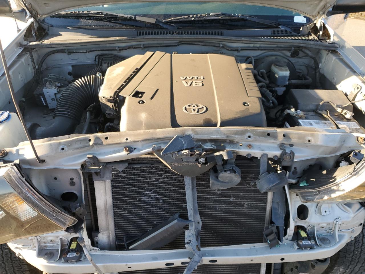 2006 Toyota Tacoma - Image 12
