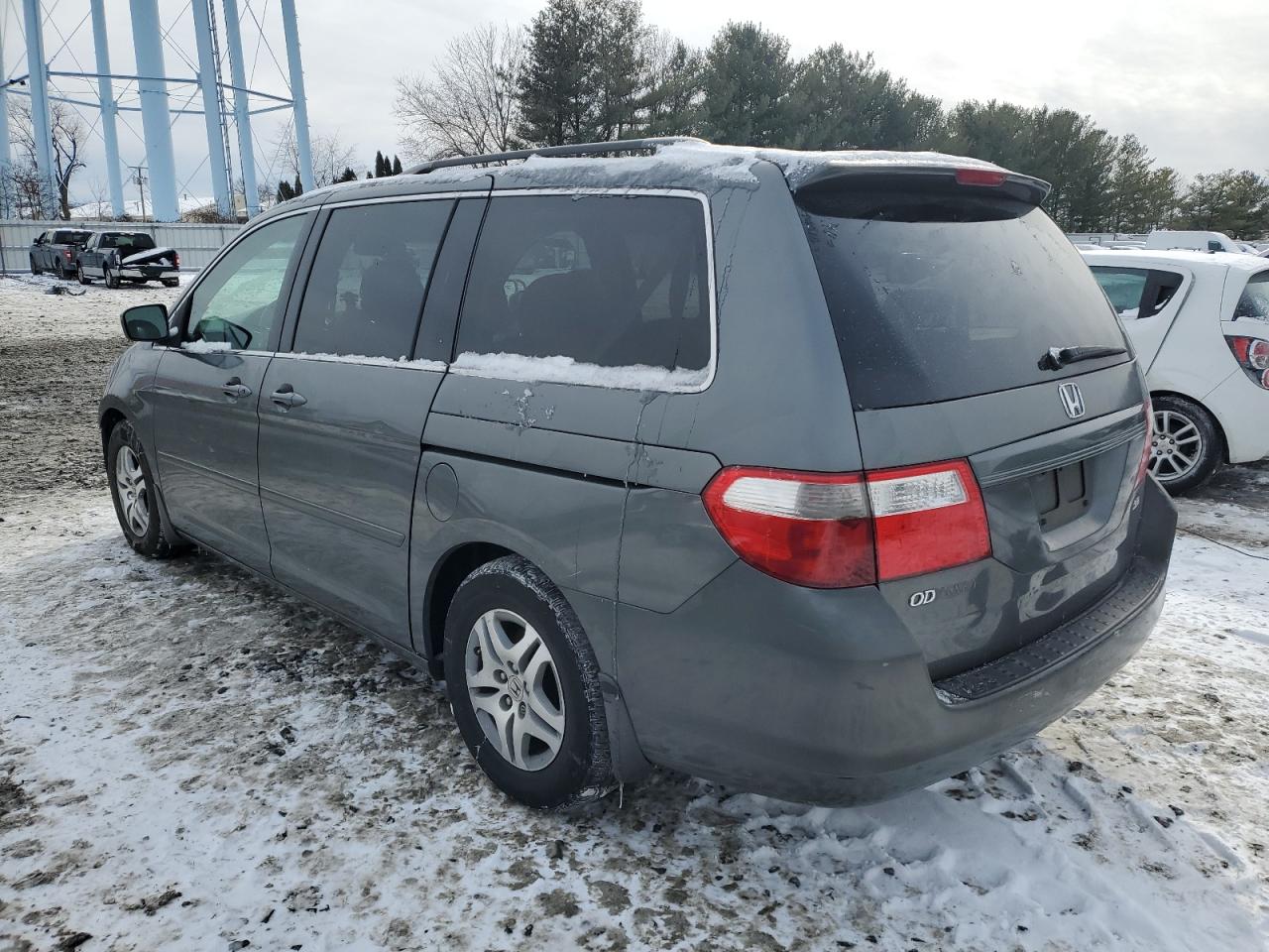 2007 Honda Odyssey - Image 2