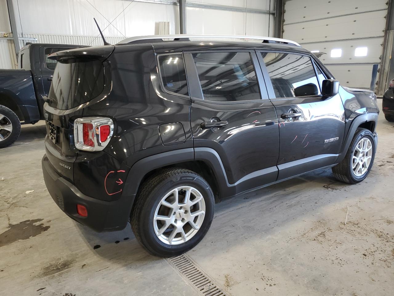 2017 Jeep Renegade - Image 3