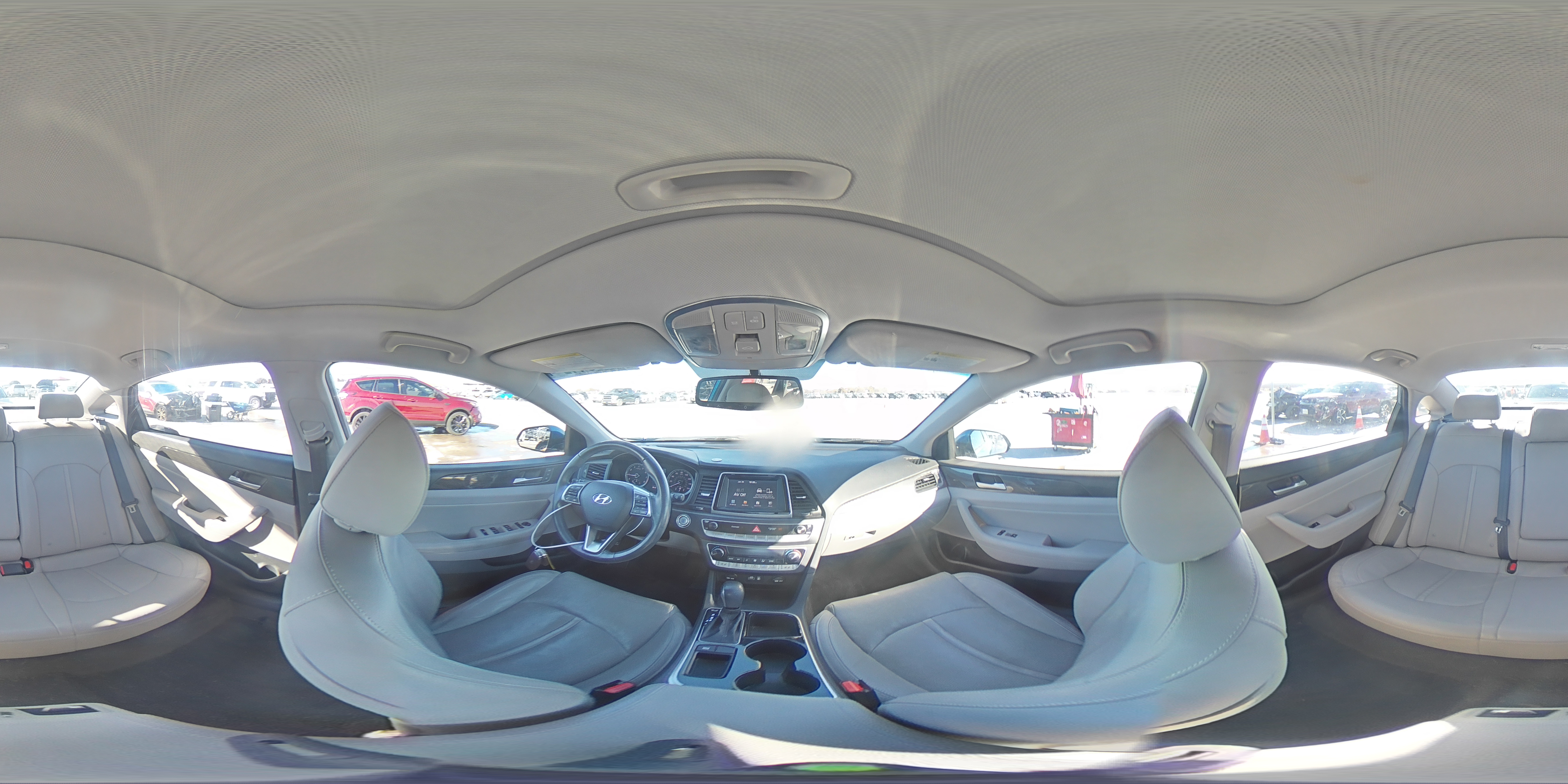 2018 Hyundai Sonata - Image 14
