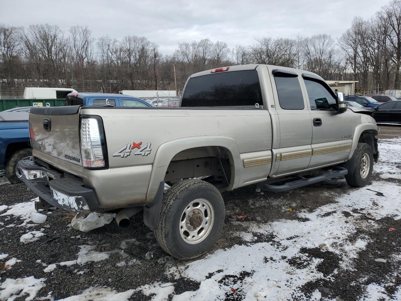 2001 Chevrolet Silverado - Image 3