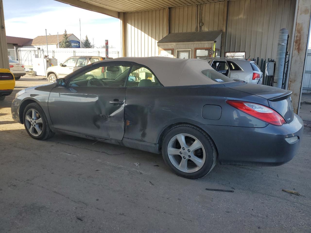 2007 Toyota Camry Solara - Image 2