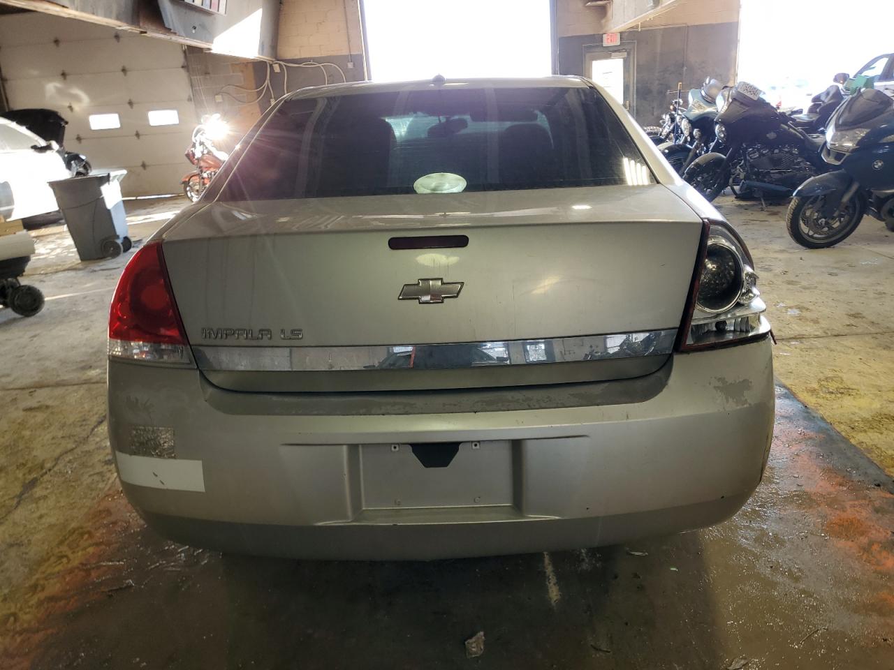 2006 Chevrolet Impala - Image 6