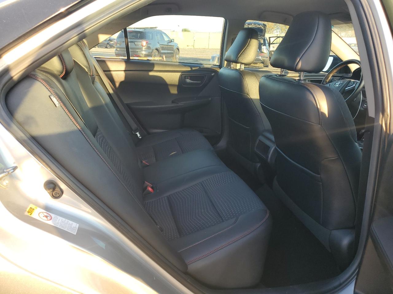 2015 Toyota Camry - Image 10