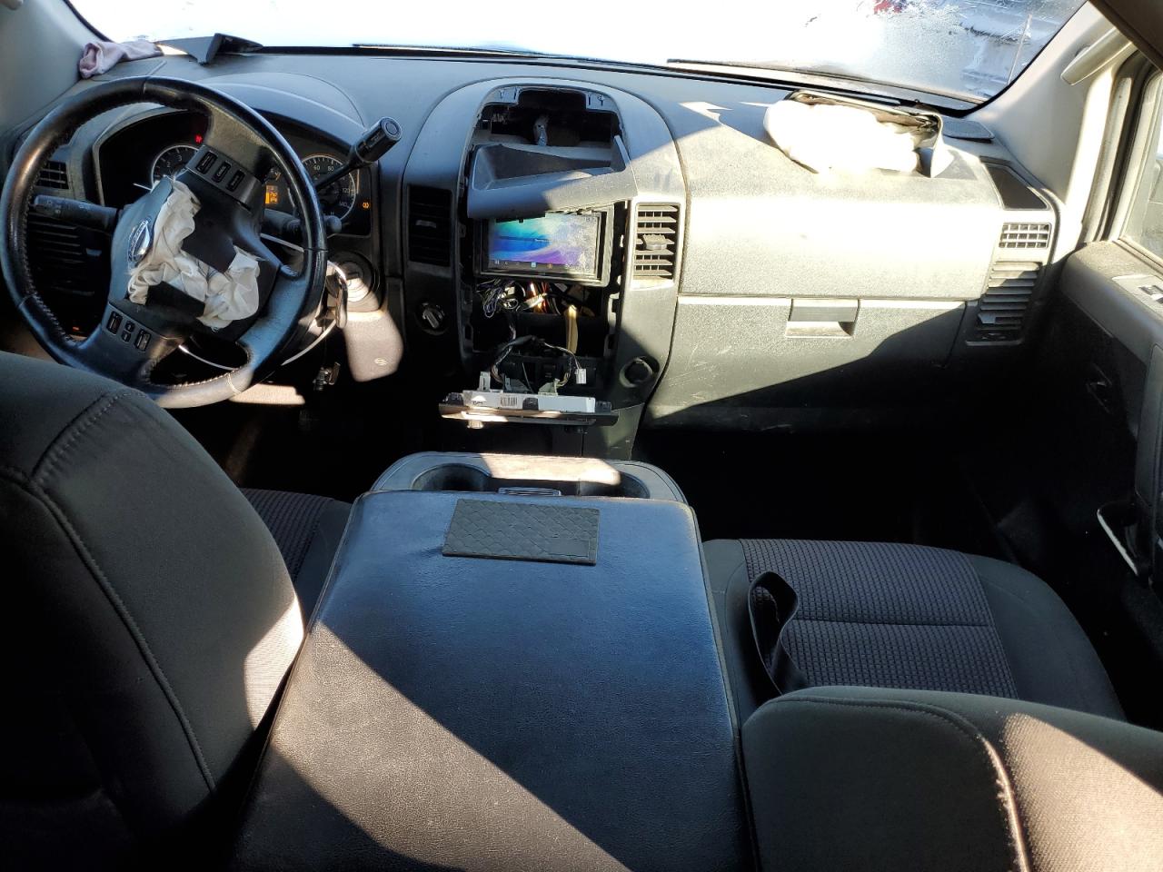 2008 Nissan Titan - Image 8