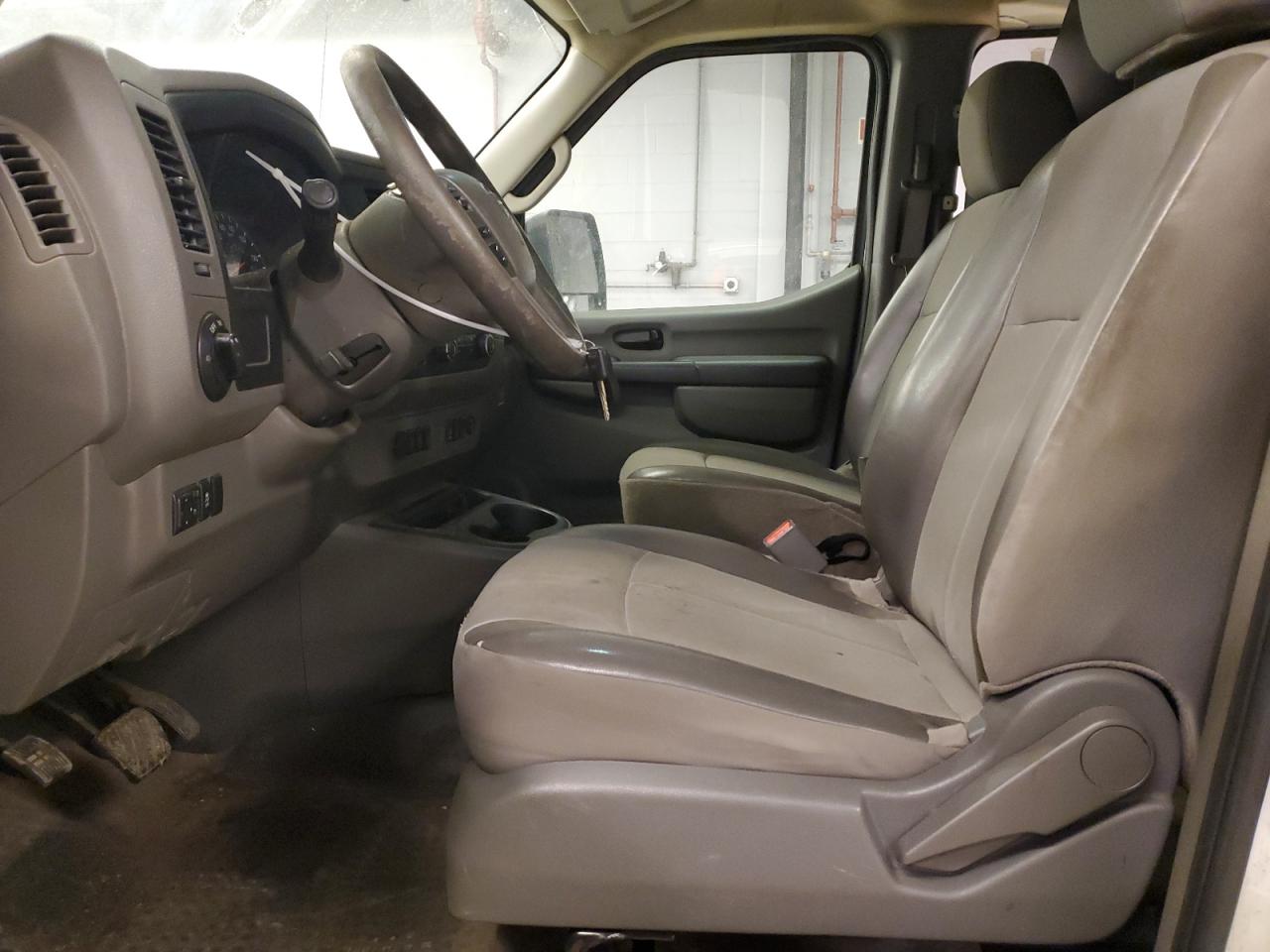 2013 Nissan NV - Image 7