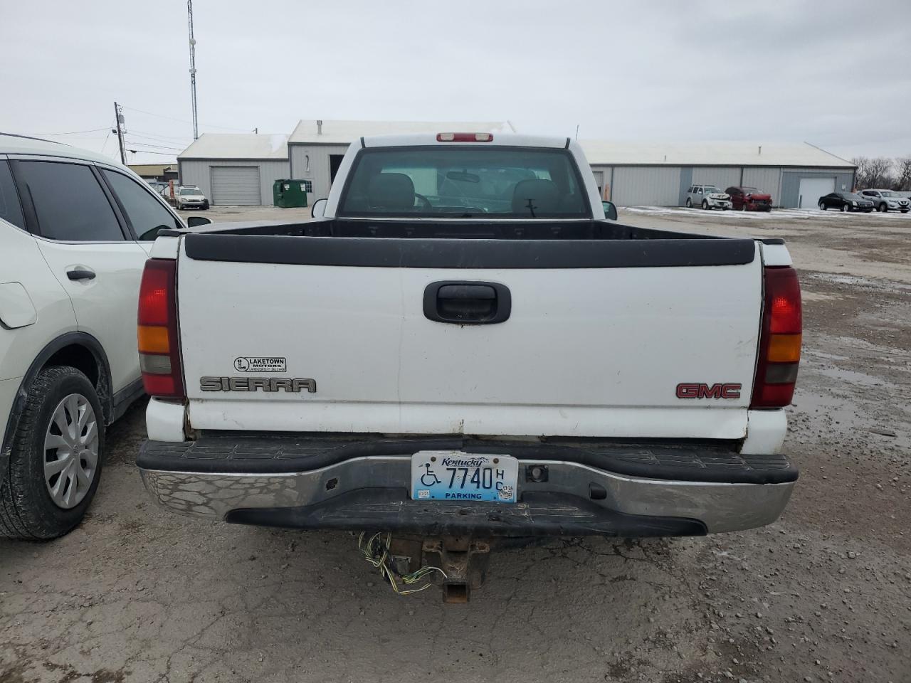 2002 GMC Sierra - Image 6