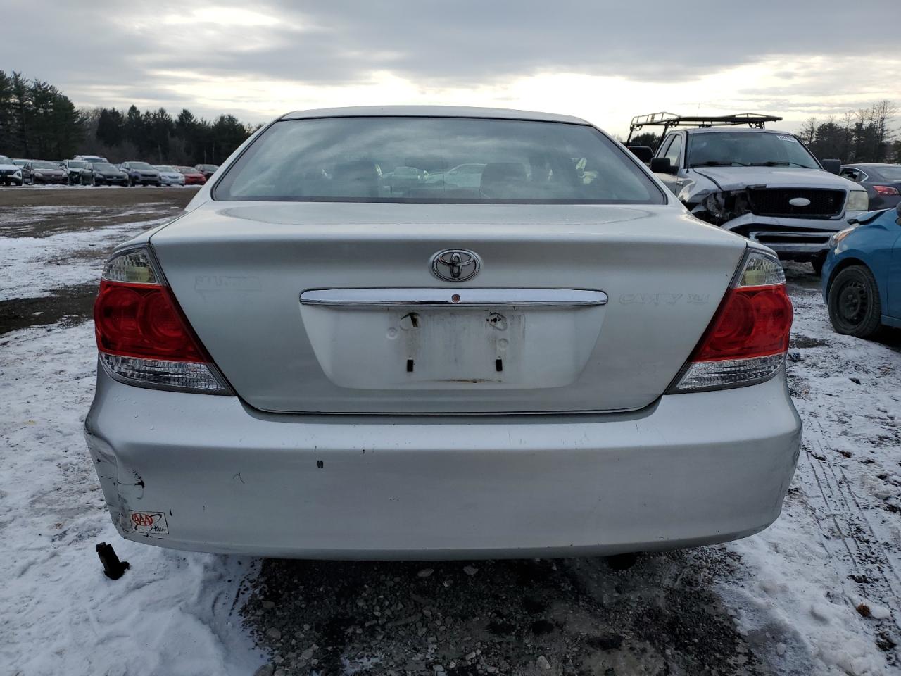2005 Toyota Camry - Image 6