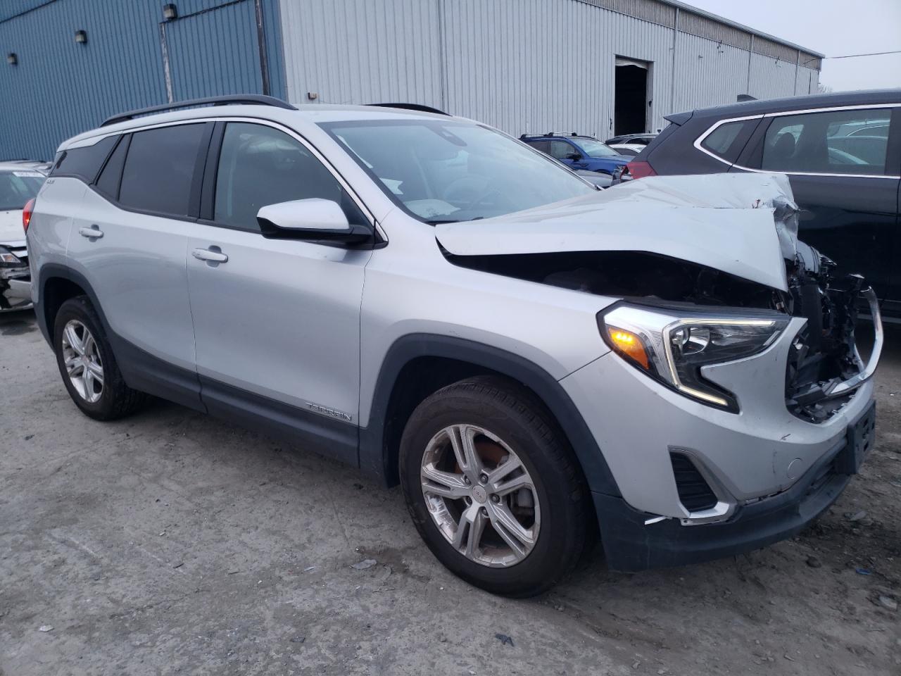 2020 GMC Terrain - Image 4