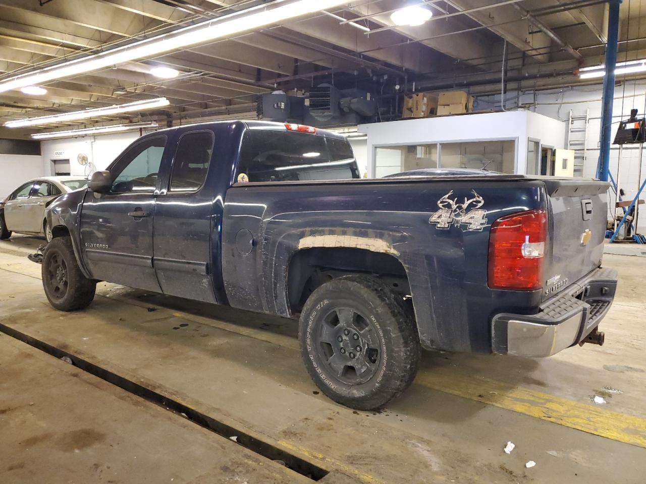 2012 Chevrolet Silverado - Image 2