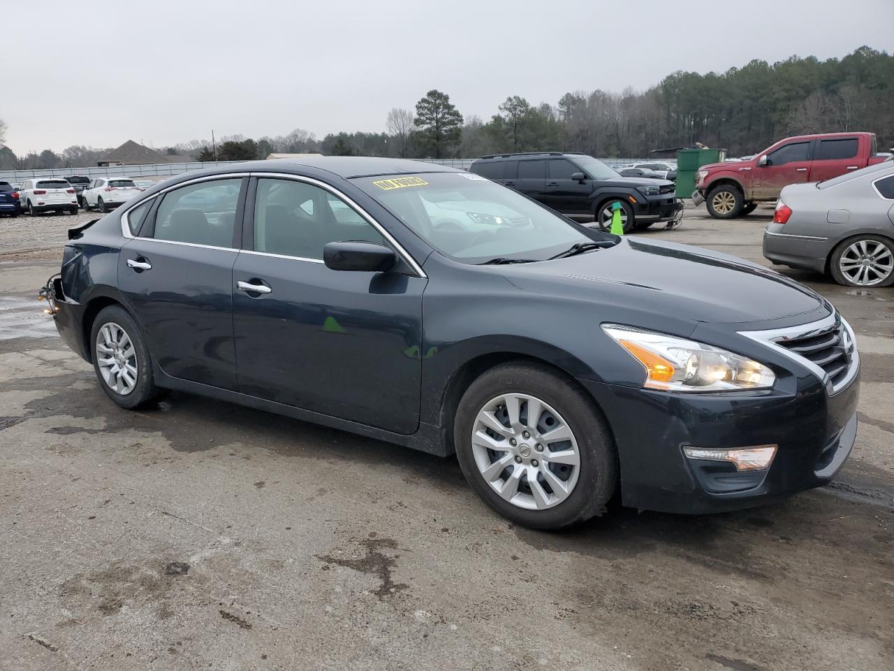 2013 Nissan Altima - Image 4