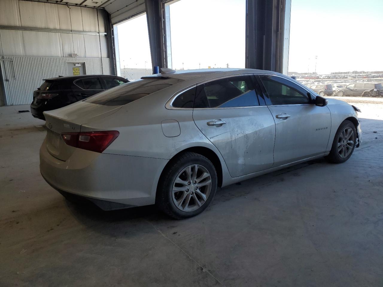2018 Chevrolet Malibu - Image 3