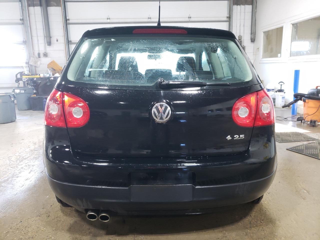2009 Volkswagen Golf - Image 6