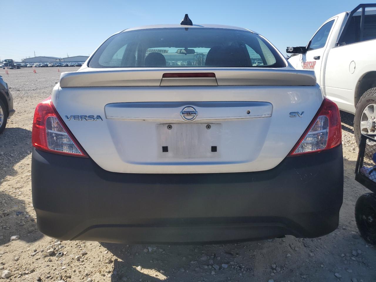 2017 Nissan Versa - Image 6