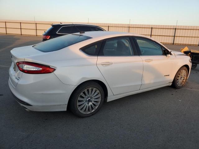  FORD FUSION 2016 Белый