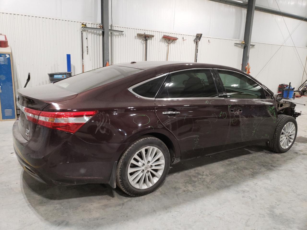 2014 Toyota Avalon - Image 3