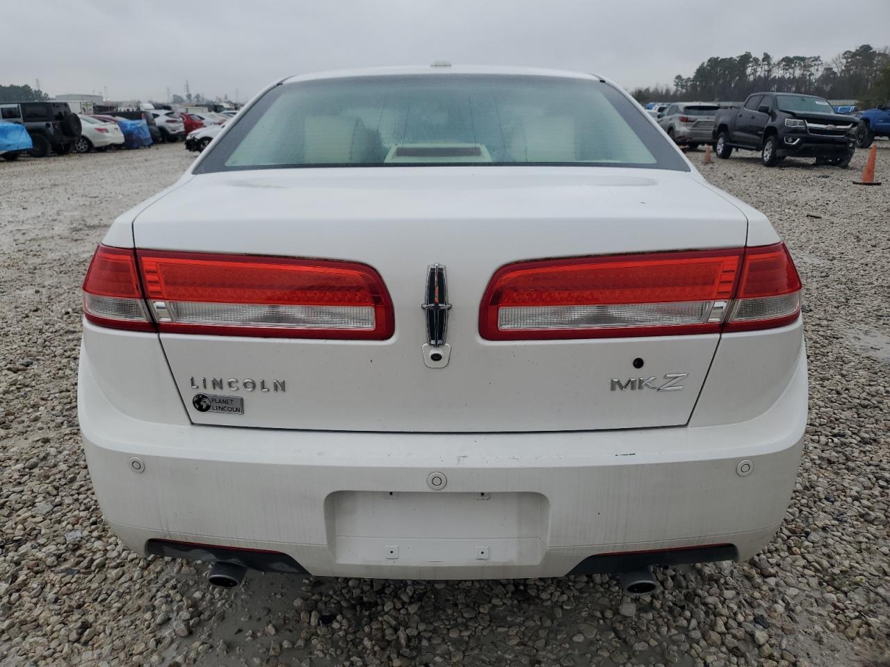 2012 Lincoln MKZ - Image 6