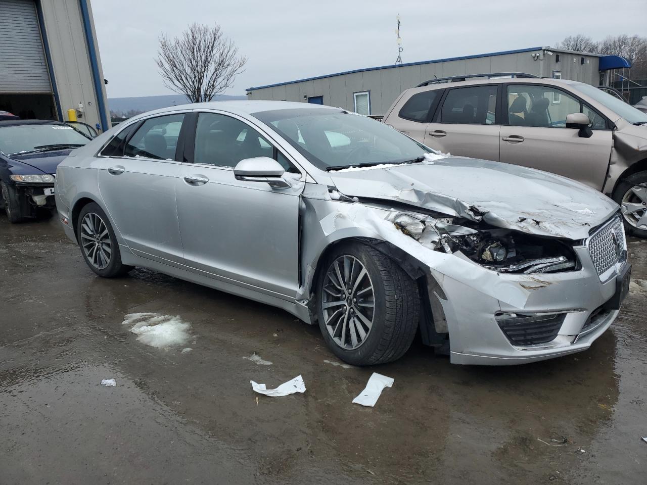 2017 Lincoln MKZ - Image 4