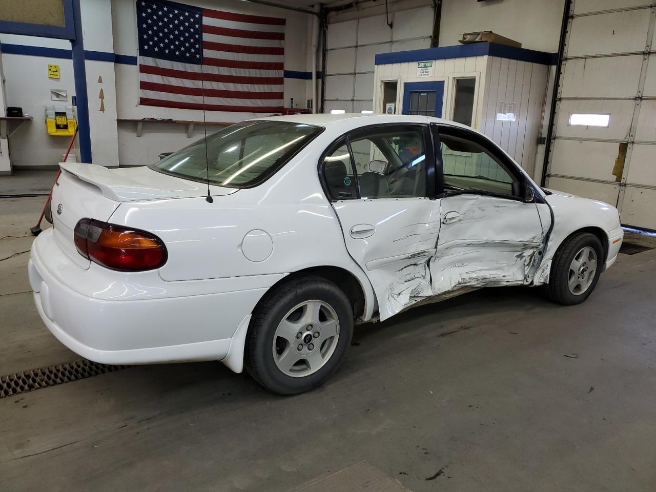 2002 Chevrolet Malibu - Image 3