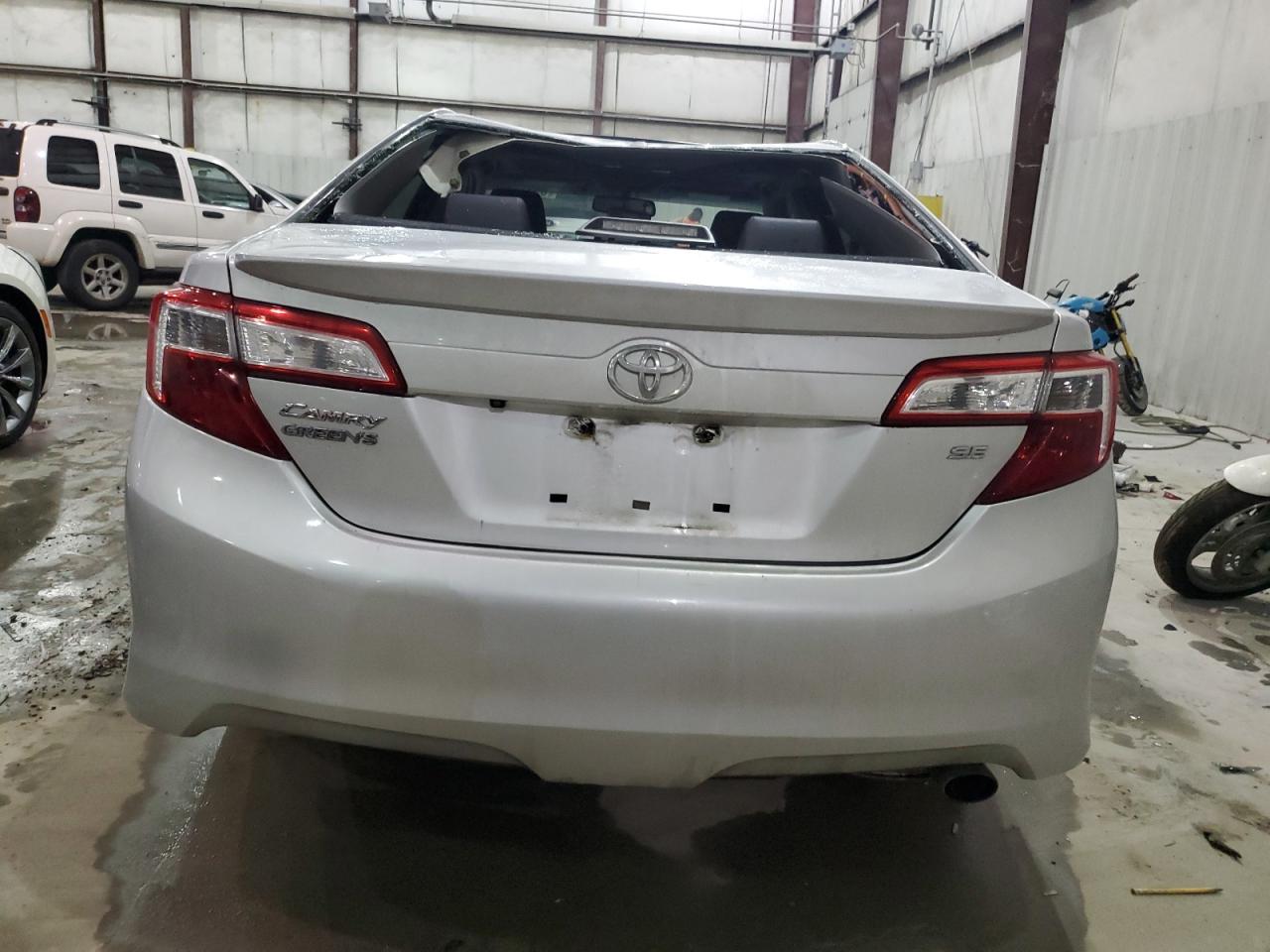 2012 Toyota Camry - Image 6