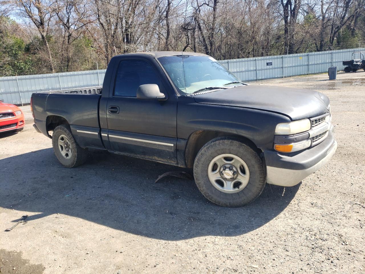 2001 Chevrolet Silverado - Image 4