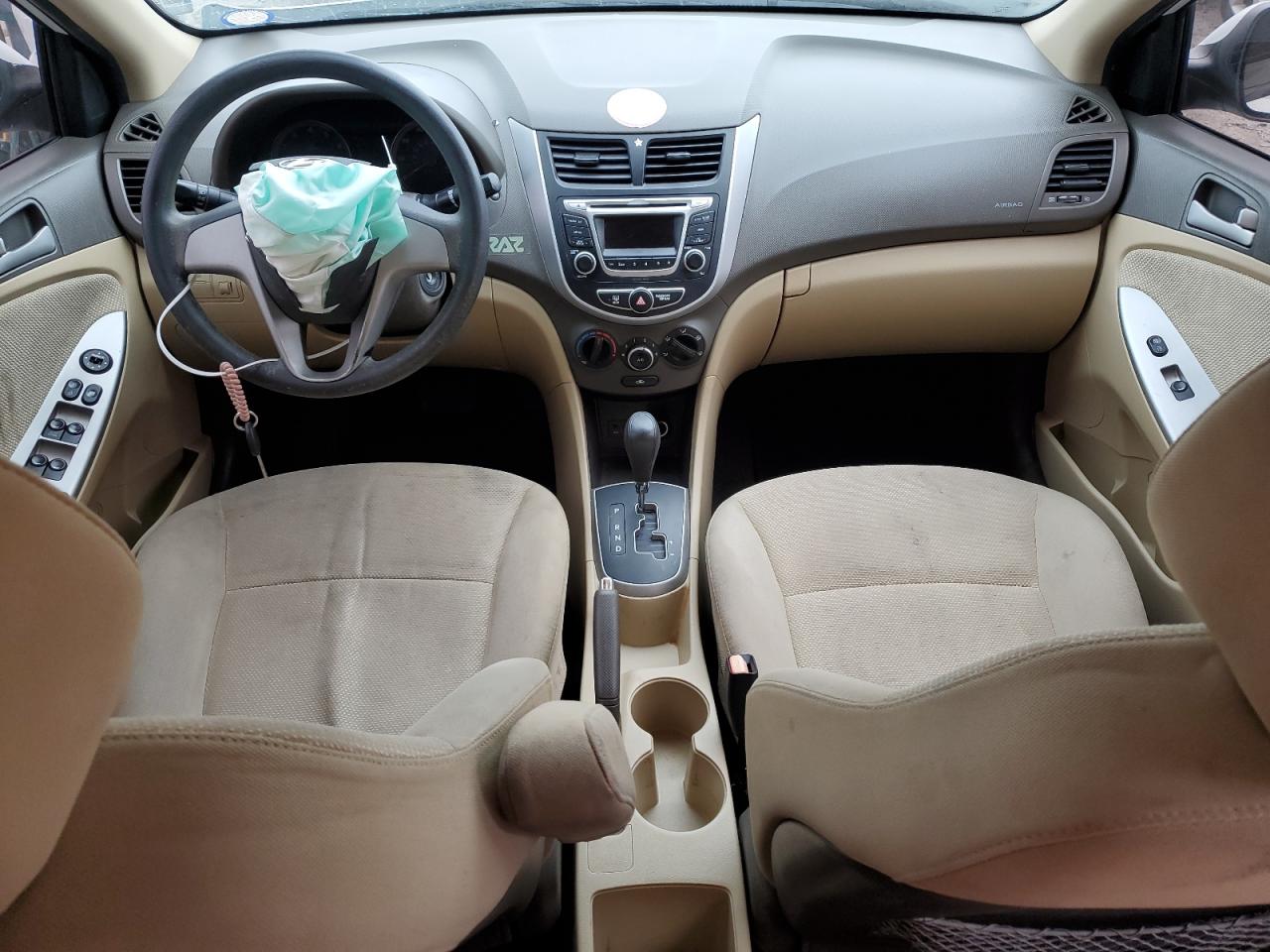 2014 Hyundai Accent - Image 8