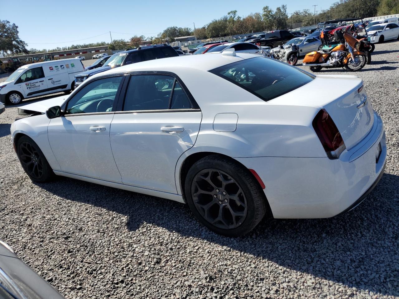 2019 Chrysler 300 - Image 2