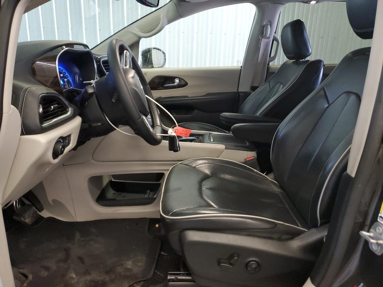 2022 Chrysler Pacifica - Image 7