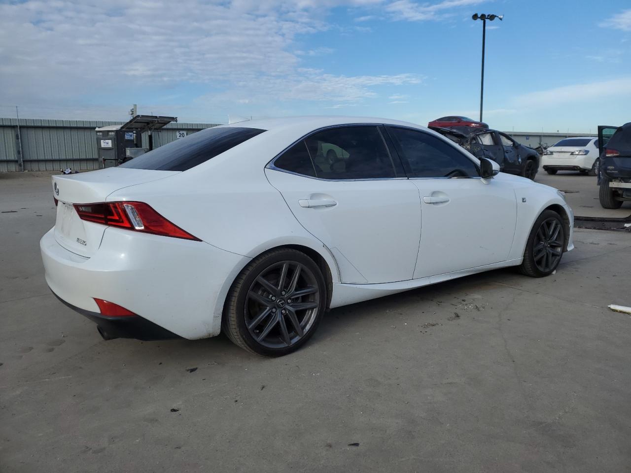 2014 Lexus IS - Image 3