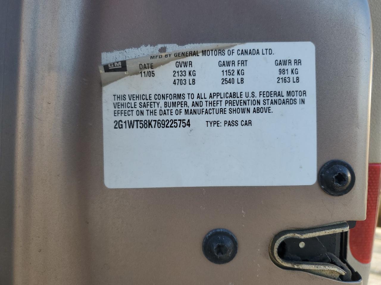 2006 Chevrolet Impala - Image 15