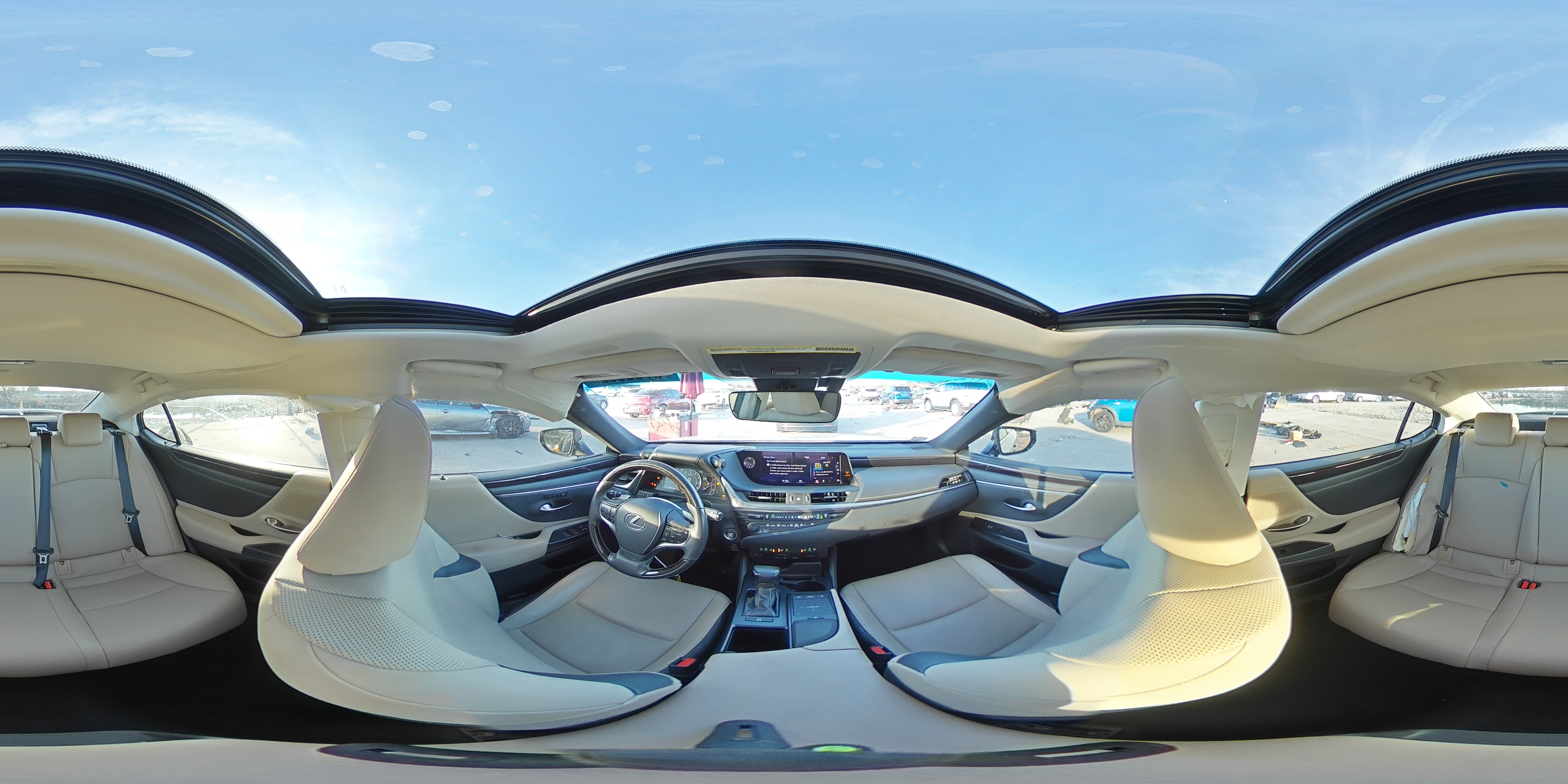 2020 Lexus ES - Image 15