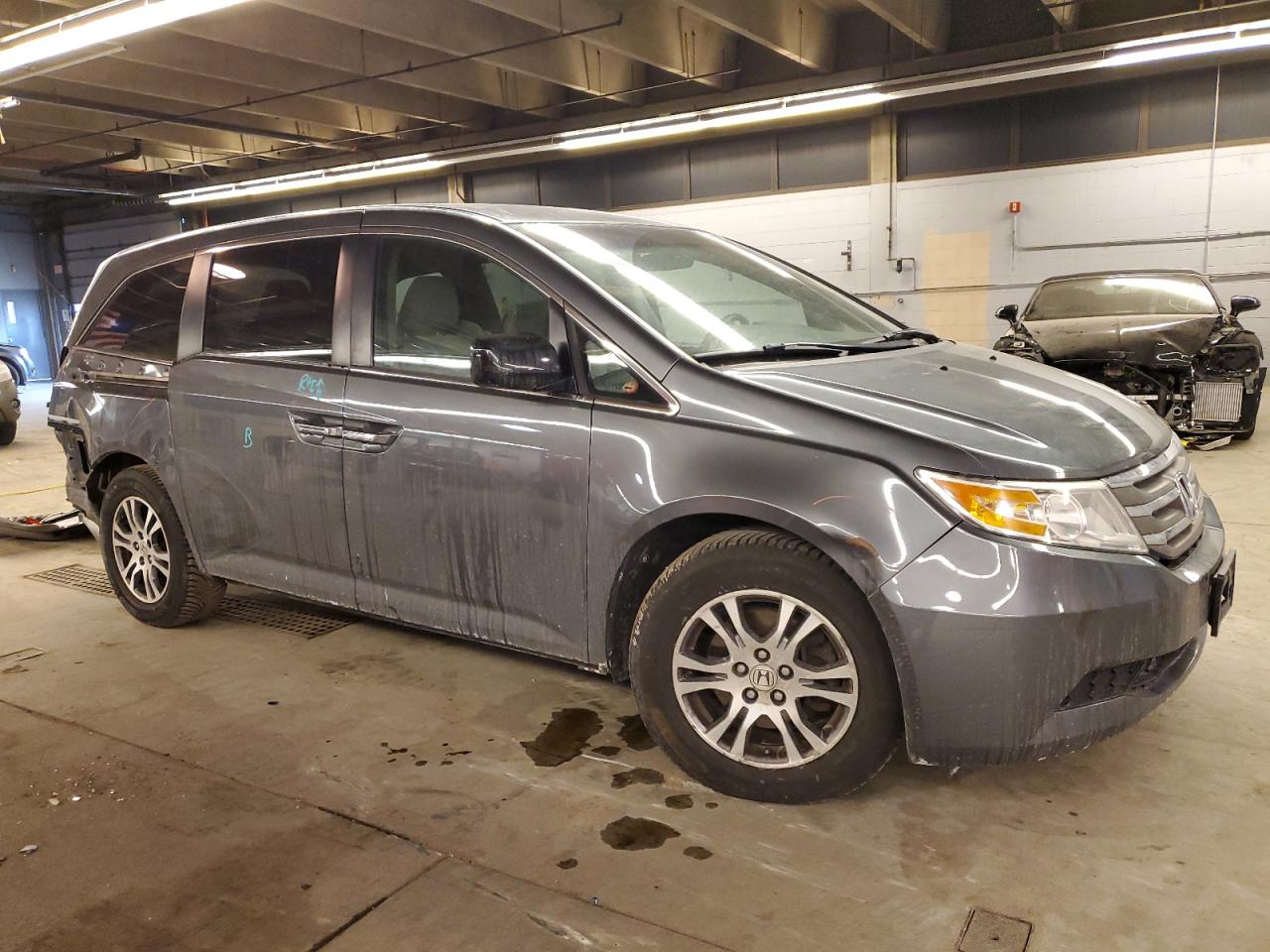 2011 Honda Odyssey - Image 4