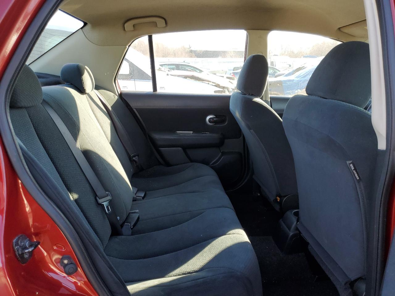 2010 Nissan Versa - Image 10