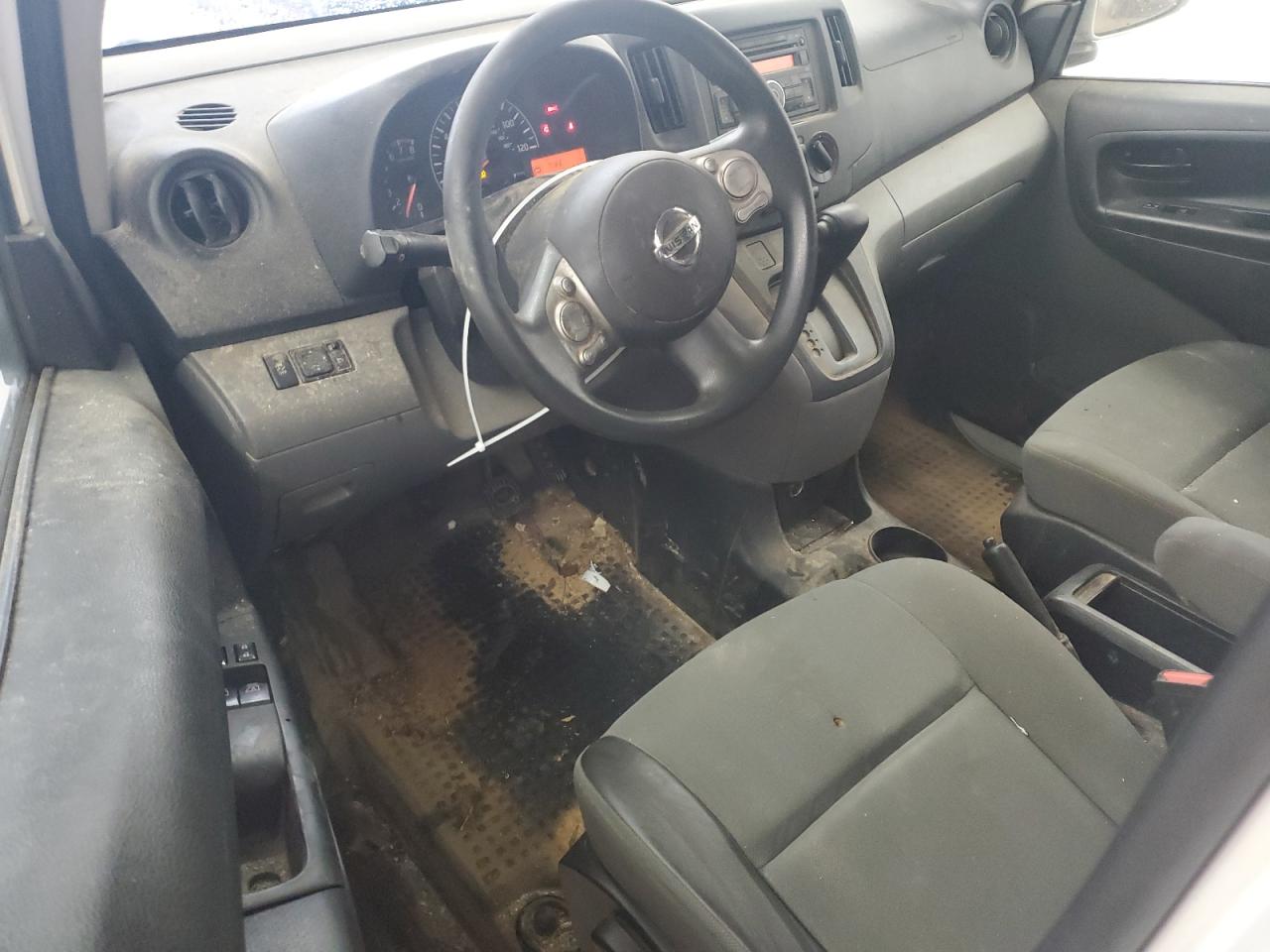 2017 Nissan NV - Image 8