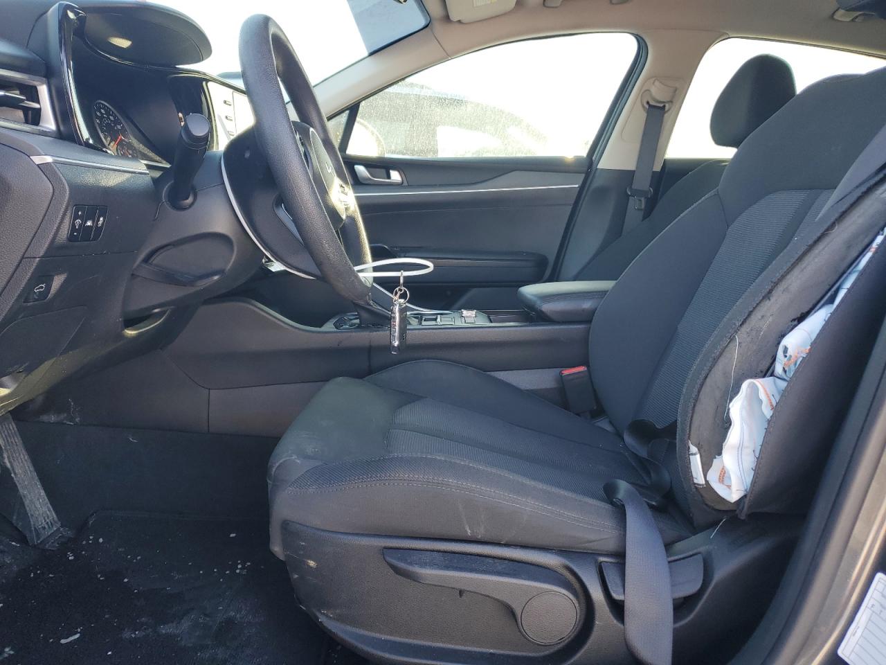 2023 Kia K5 - Image 7