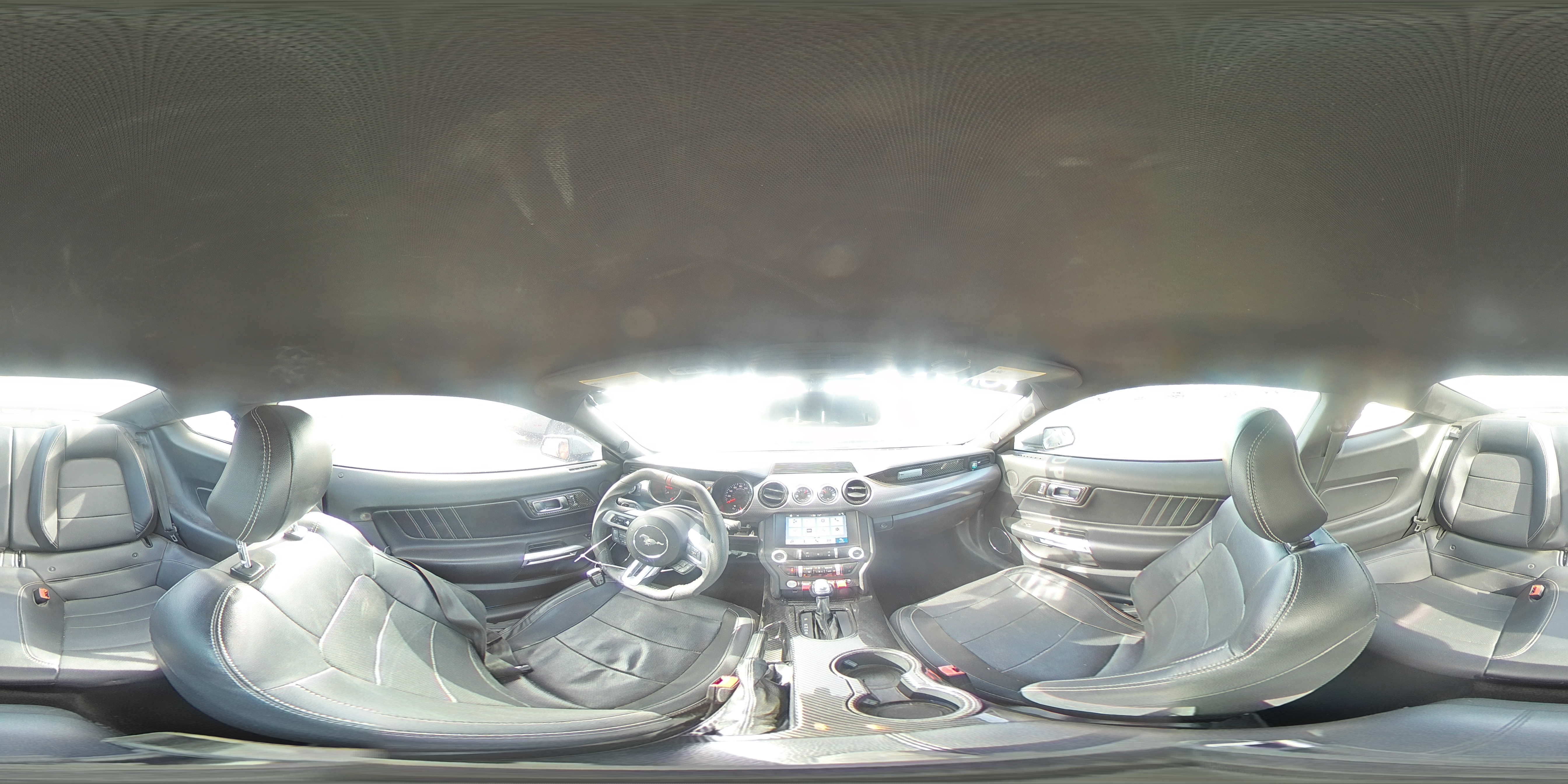 2019 Ford Mustang - Image 13