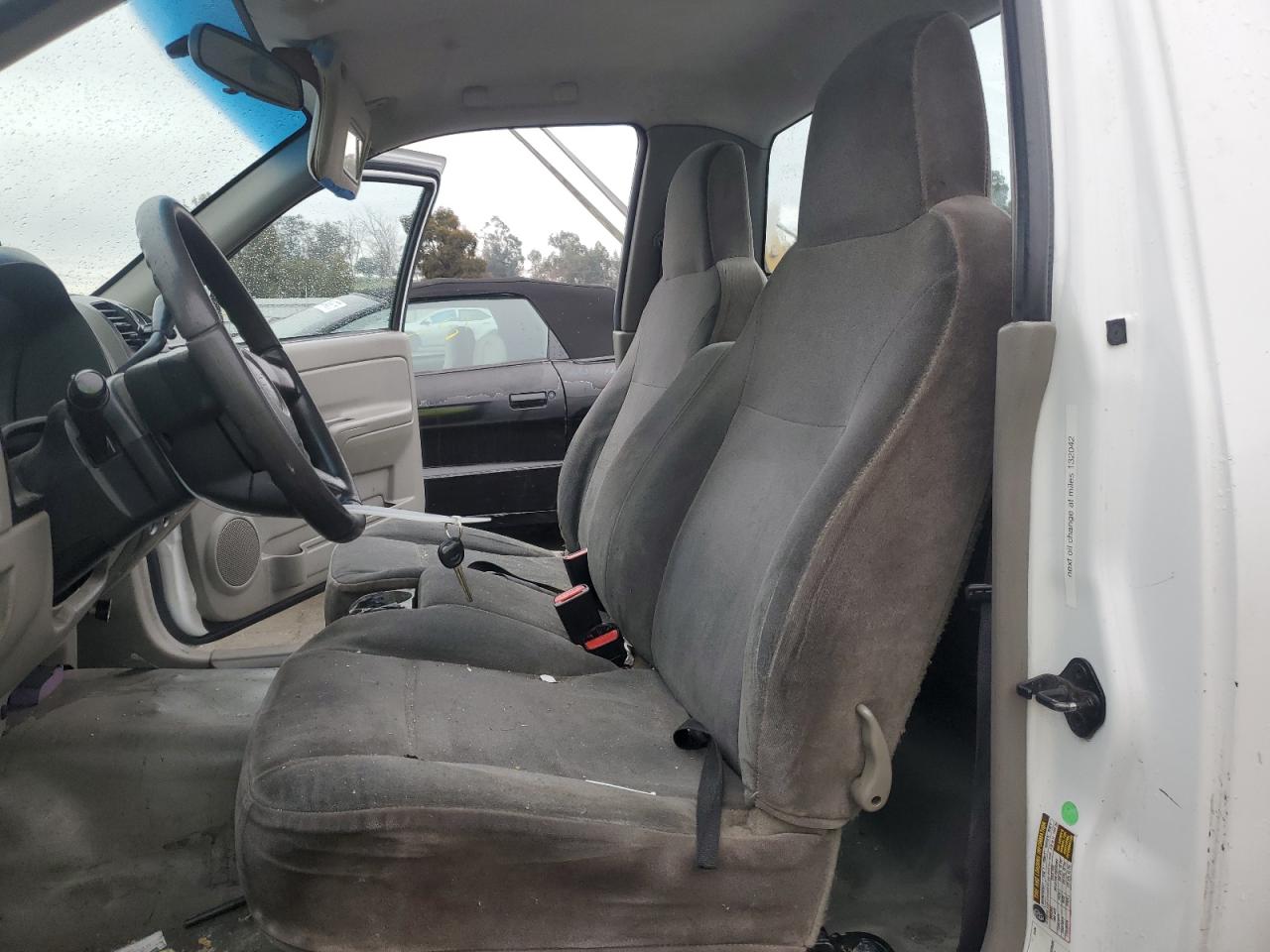 2004 Chevrolet Colorado - Image 7