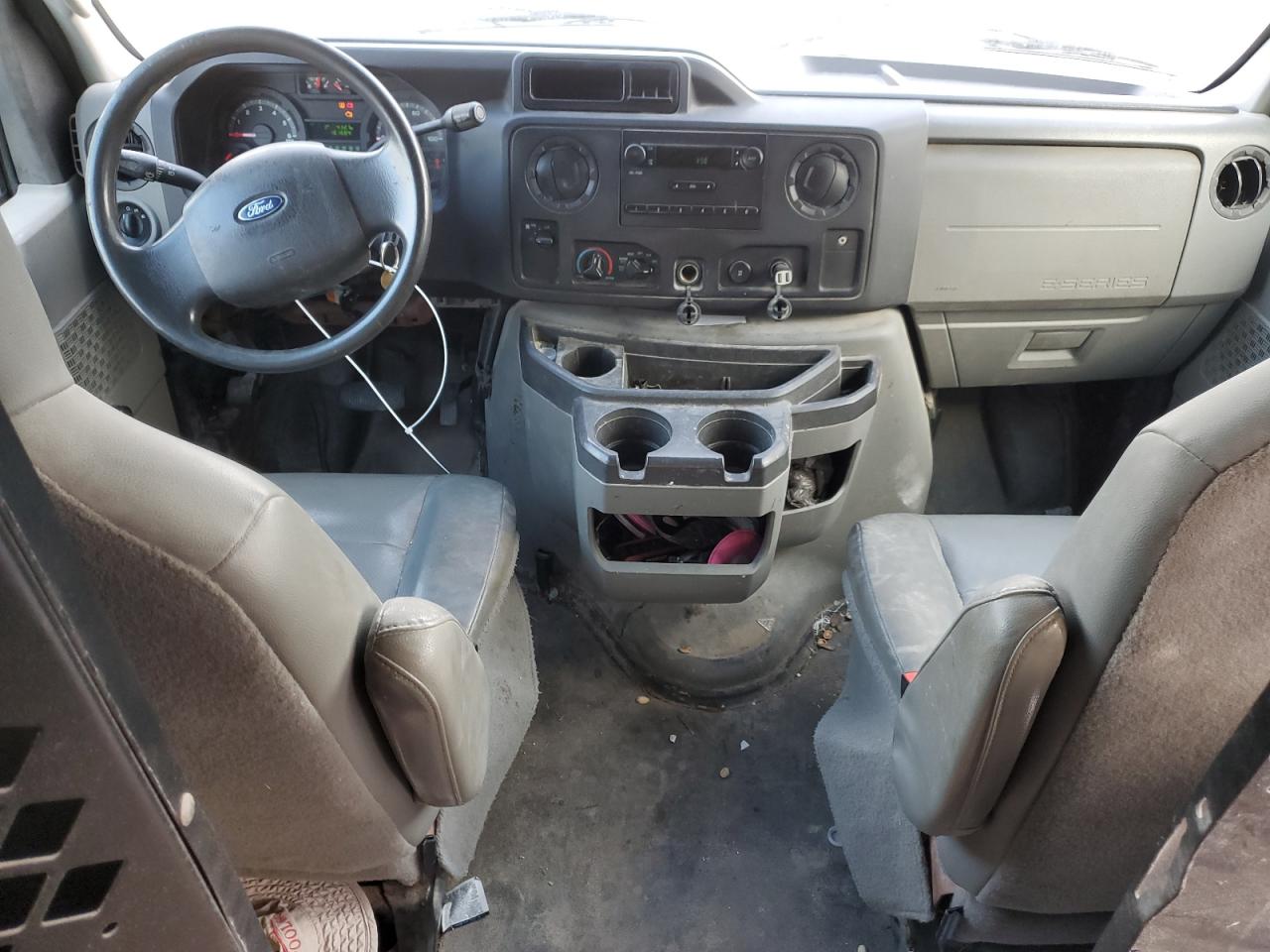 2013 Ford Econoline - Image 8
