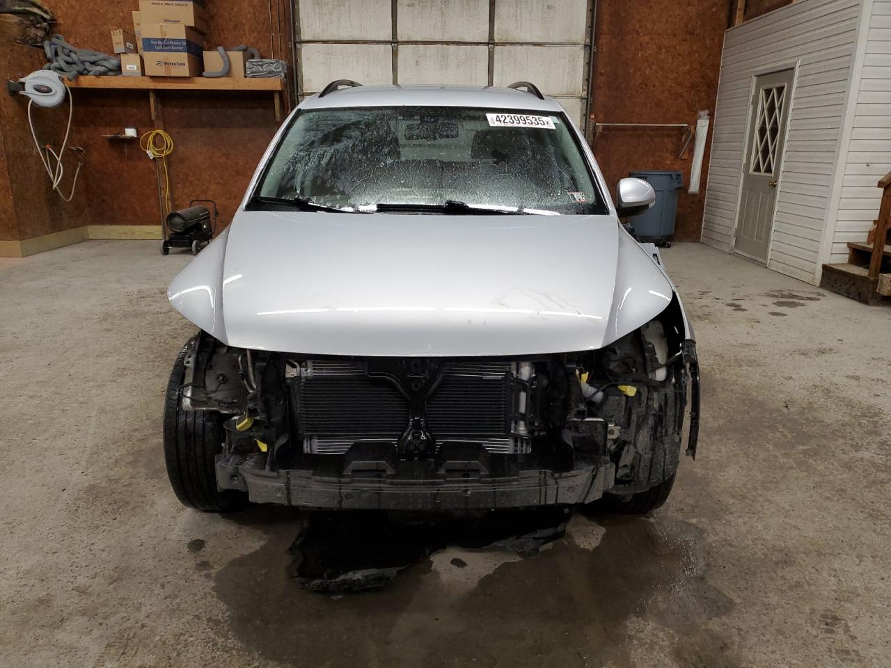 2017 Volkswagen Tiguan - Image 5