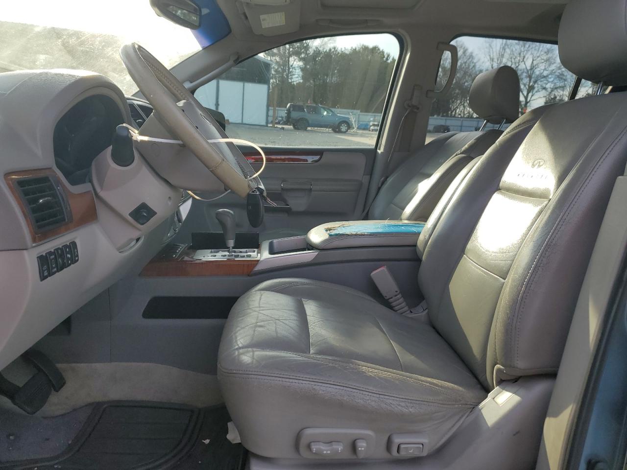 2008 Infiniti QX56 - Image 7