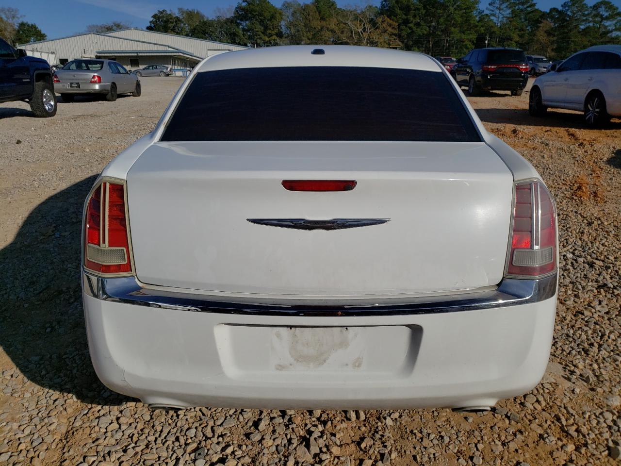 2012 Chrysler 300 - Image 6