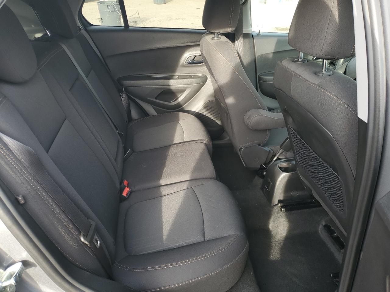2020 Chevrolet Trax - Image 11