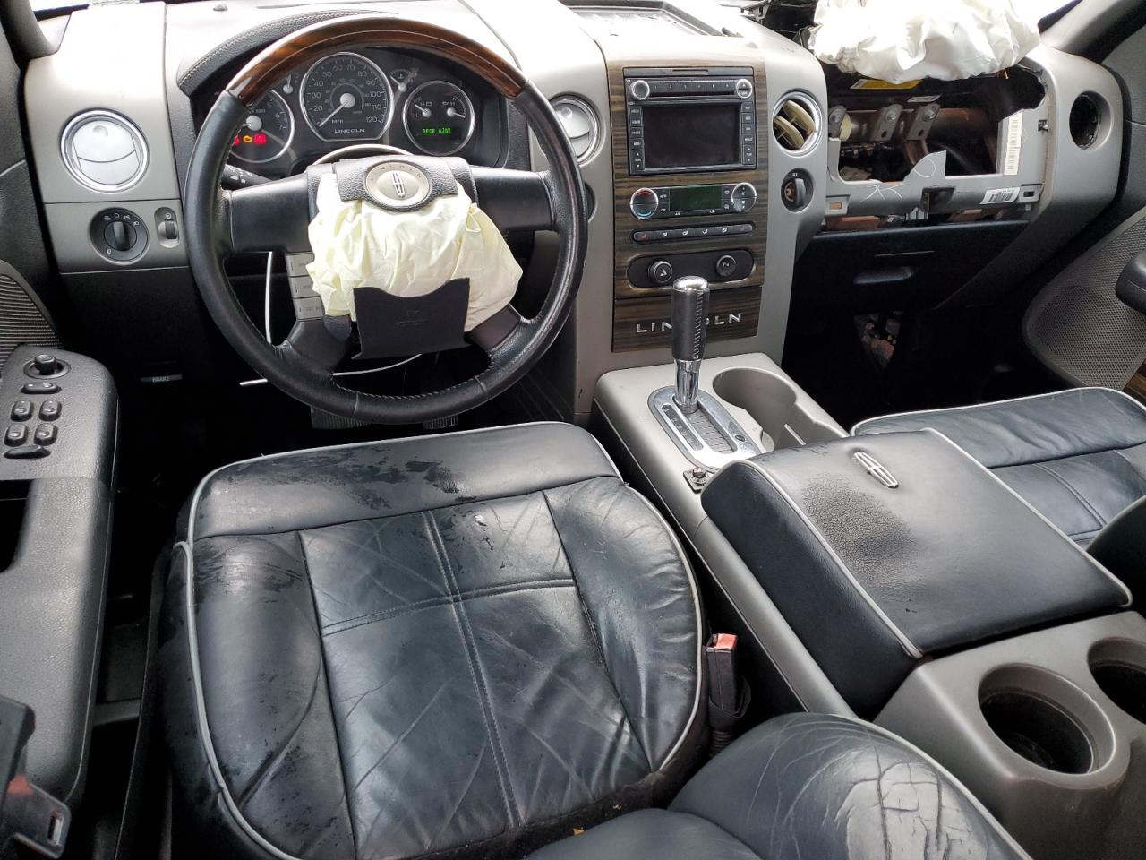 2008 Lincoln Mark LT - Image 8