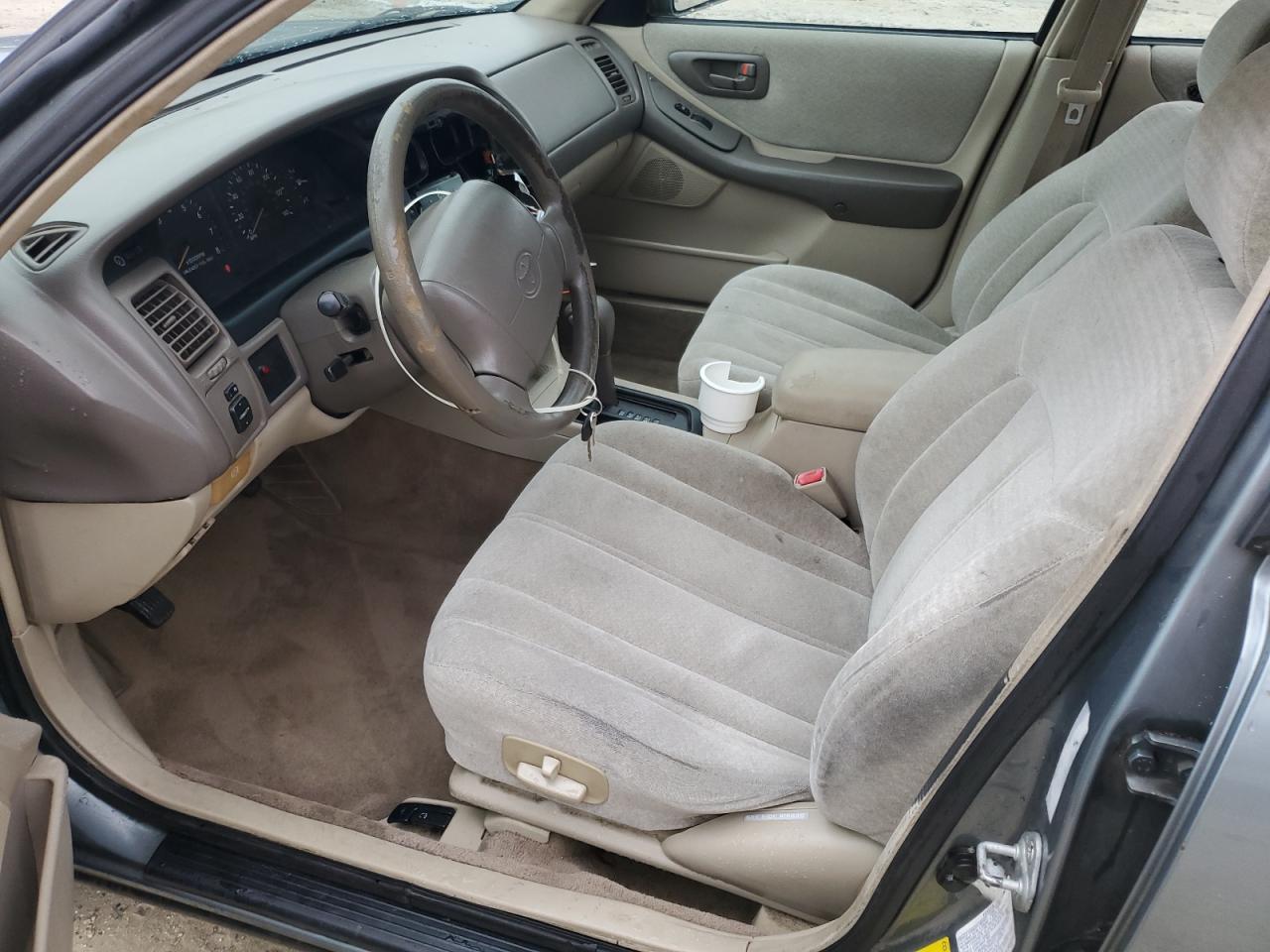 1998 Toyota Avalon - Image 7
