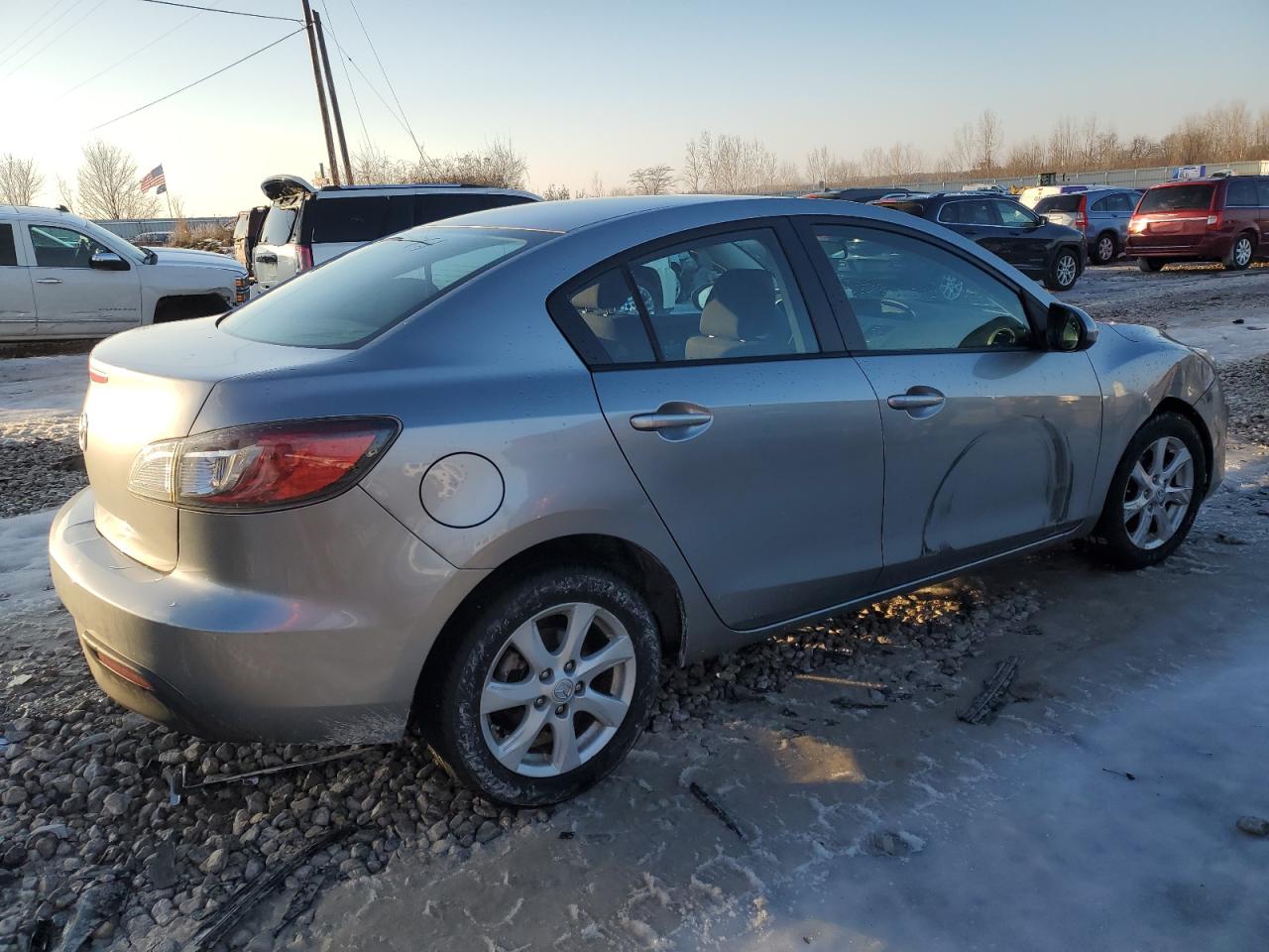 2010 Mazda 3 - Image 3