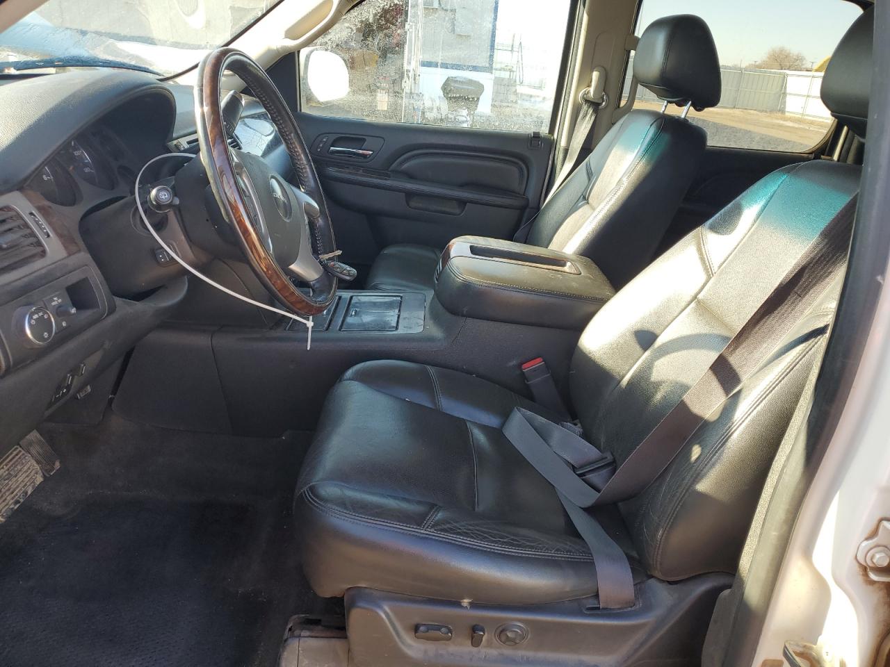 2014 GMC Yukon - Image 7