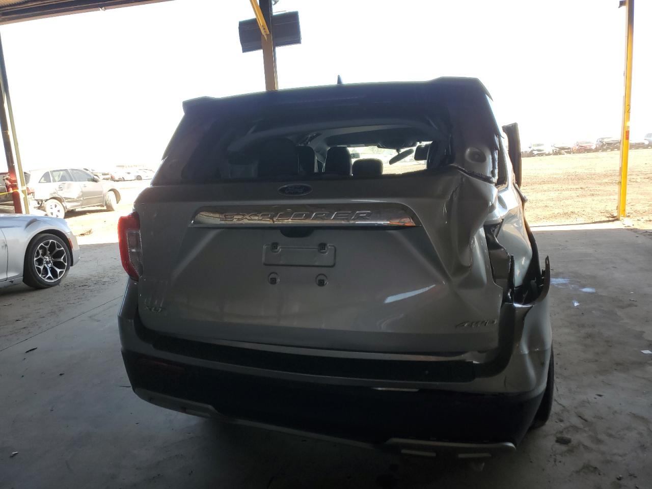 2023 Ford Explorer - Image 6