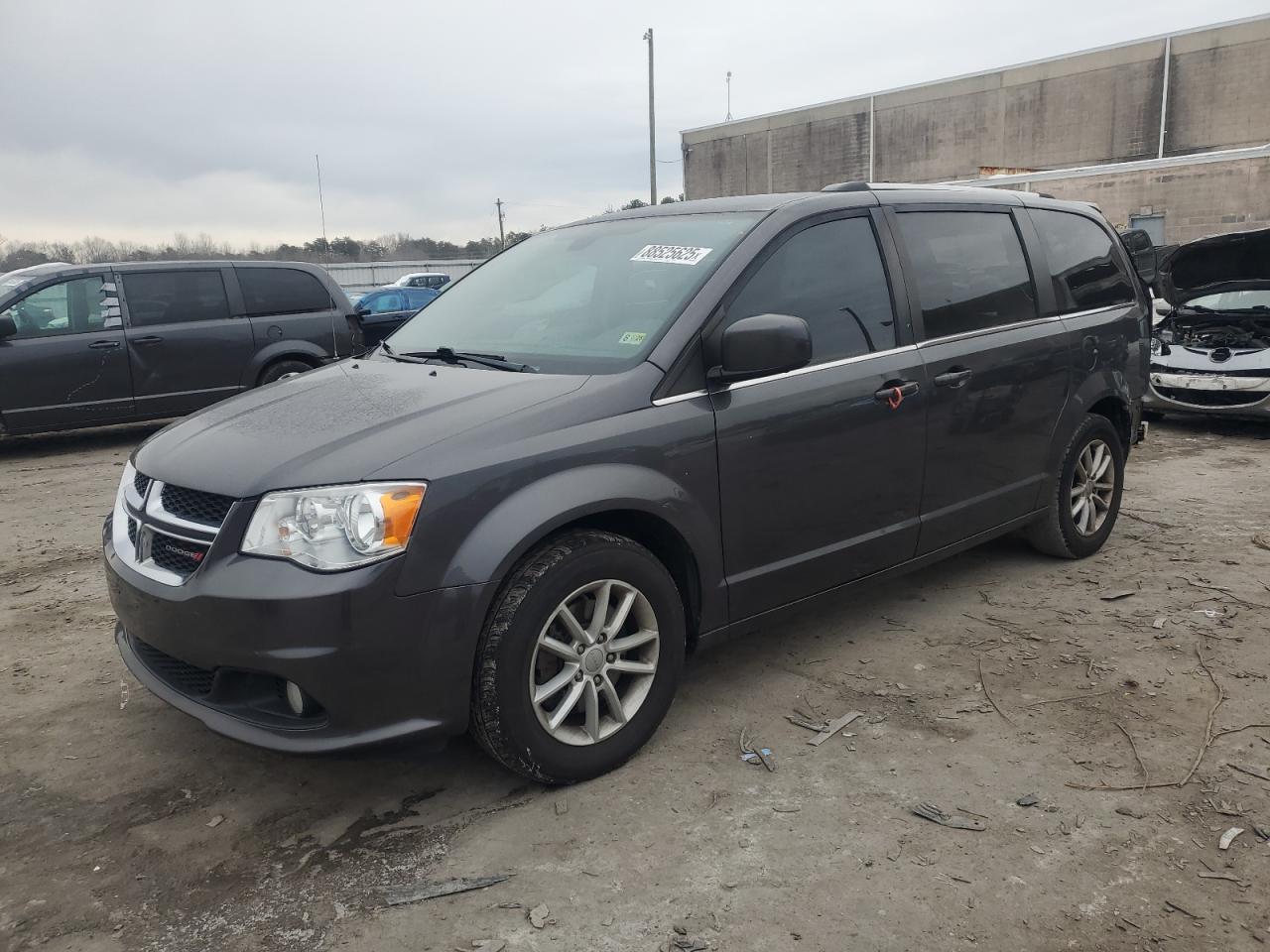 2019 Dodge Caravan - Image 1