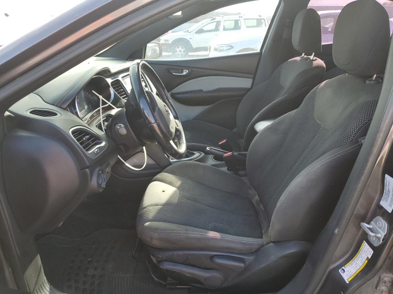 2016 Dodge Dart - Image 7