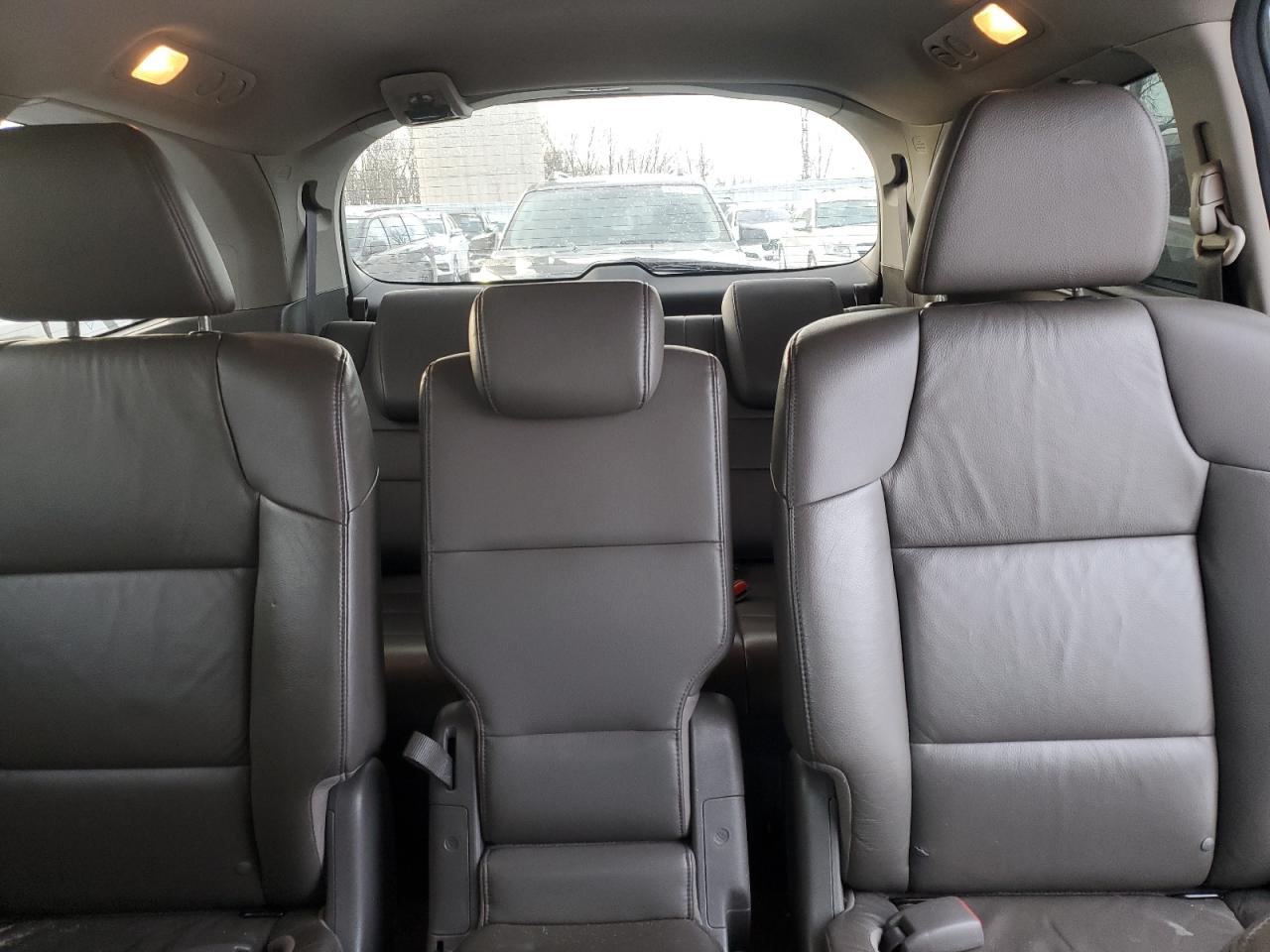 2012 Honda Odyssey - Image 10